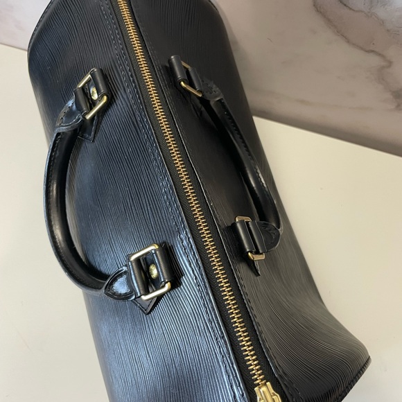 Louis Vuitton speedy 30 black epi - Picture 12 of 16